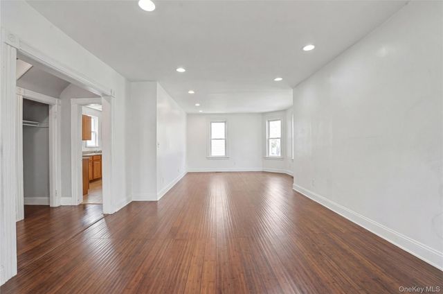 77 Robertson Avenue, White Plains, NY 10606