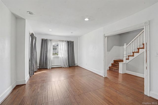 77 Robertson Avenue, White Plains, NY 10606