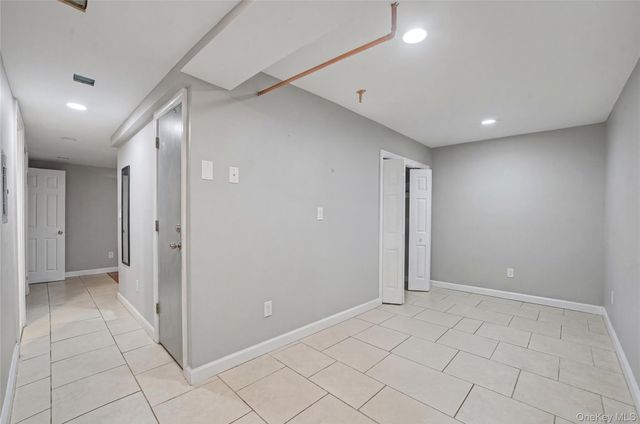 77 Robertson Avenue, White Plains, NY 10606