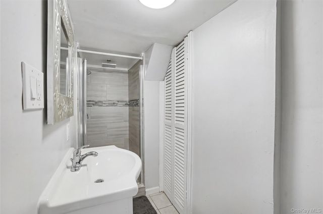 77 Robertson Avenue, White Plains, NY 10606