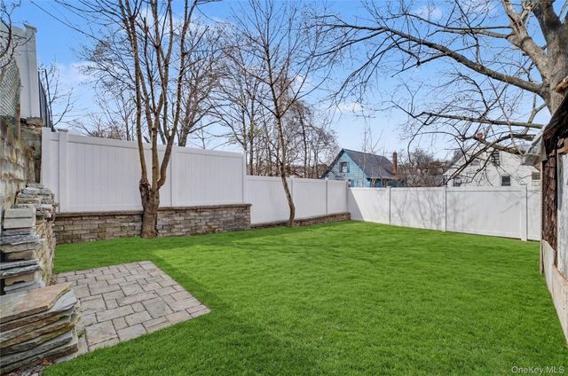 77 Robertson Avenue, White Plains, NY 10606