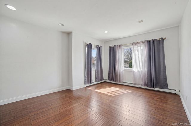 77 Robertson Avenue, White Plains, NY 10606
