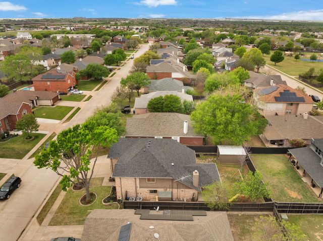 317 Benton Drive, Roanoke, TX 76262