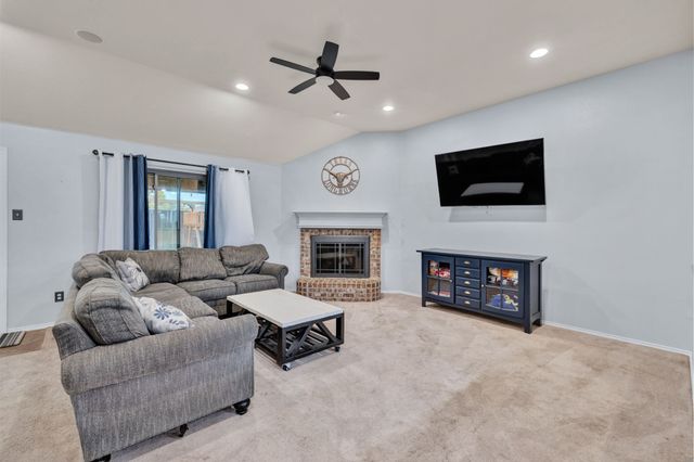 317 Benton Drive, Roanoke, TX 76262