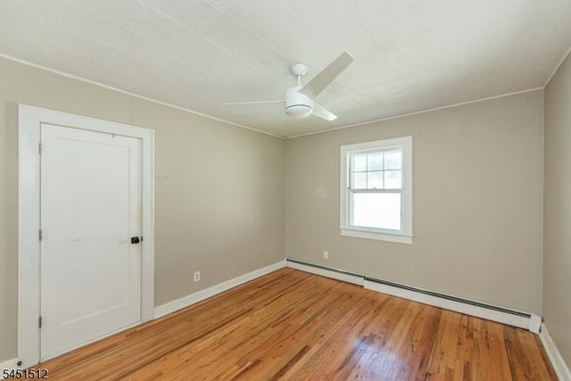 65 Kraft Pl, Ringwood Boro, NJ 07456