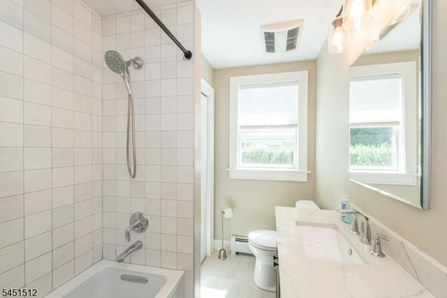 65 Kraft Pl, Ringwood Boro, NJ 07456