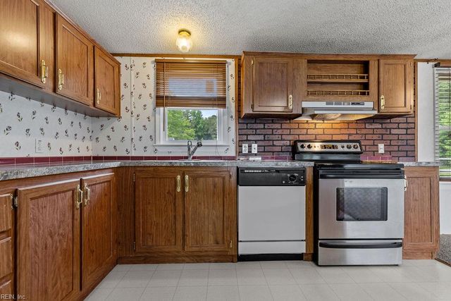 327 Johnny Harrell RD, Gates, NC 27937