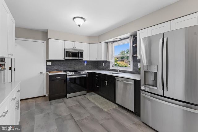 263 EGG HARBOR RD, Sewell, NJ 08080
