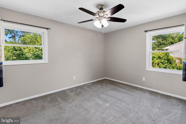 263 EGG HARBOR RD, Sewell, NJ 08080