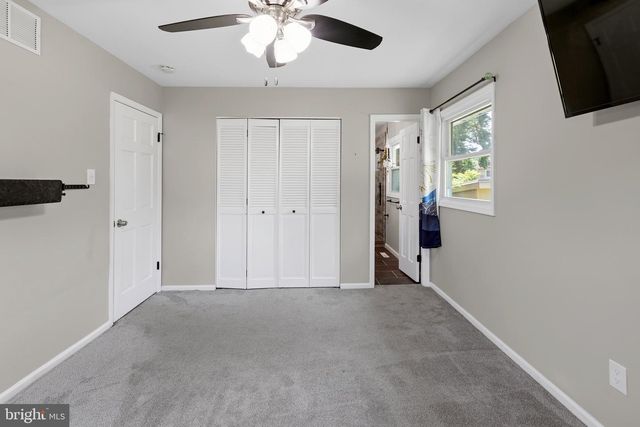 263 EGG HARBOR RD, Sewell, NJ 08080