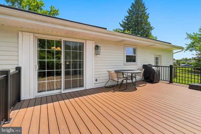 263 EGG HARBOR RD, Sewell, NJ 08080