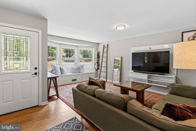 263 EGG HARBOR RD, Sewell, NJ 08080