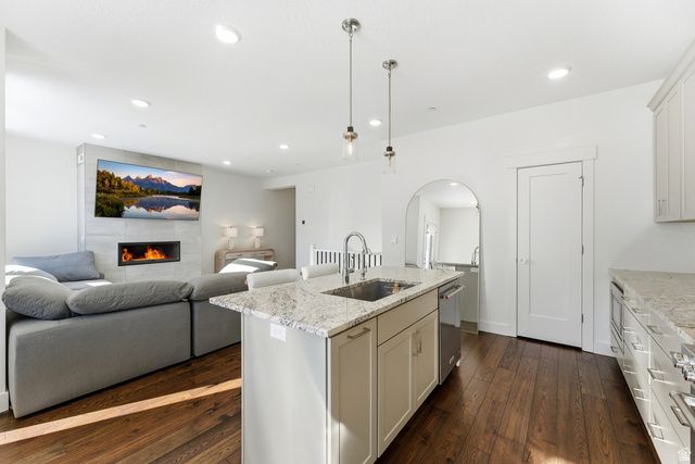 8216 N TOLL LN, Park City, UT 84098