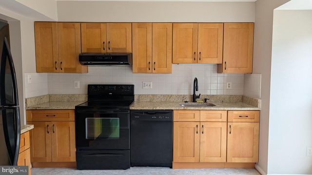 4454 STARLING CT, Woodbridge, VA 22193