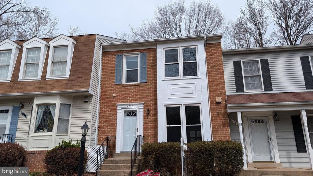 4454 STARLING CT, Woodbridge, VA 22193