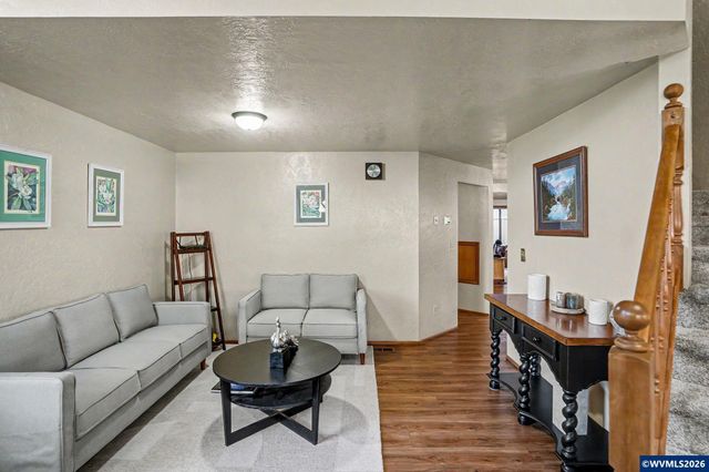 3816 Firwood Cir SE, Albany, OR 97322