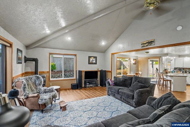 3816 Firwood Cir SE, Albany, OR 97322