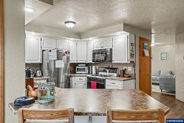 3816 Firwood Cir SE, Albany, OR 97322