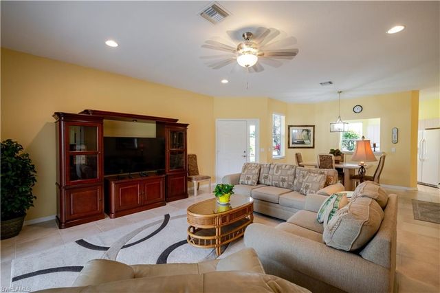 1710 Palo Duro BLVD, North Fort Myers, FL 33917