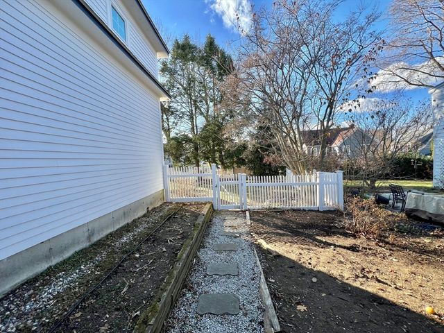 54 Simonds Road, Lexington, MA 02420