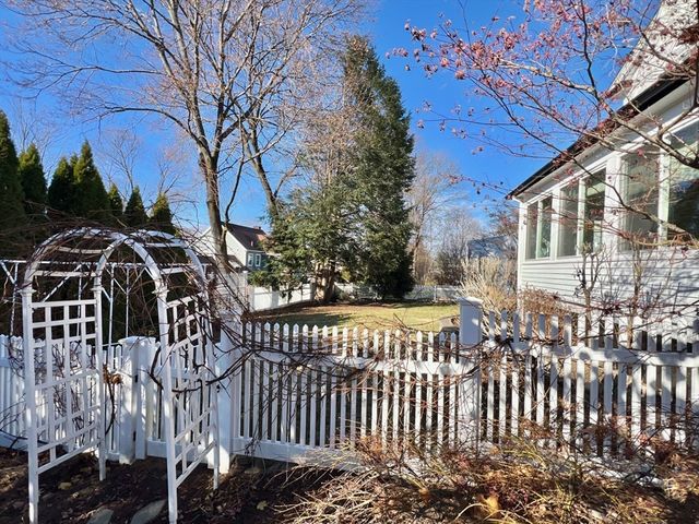 54 Simonds Road, Lexington, MA 02420