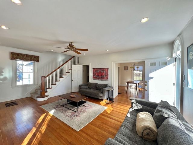 54 Simonds Road, Lexington, MA 02420