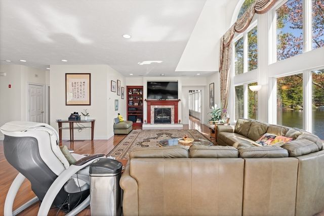 44 Fire Road 12, Lunenburg, MA 01462