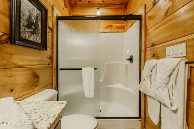 1116 Greenbriar Village Lane, Gatlinburg, TN 37738