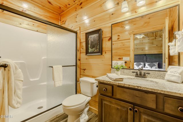 1116 Greenbriar Village Lane, Gatlinburg, TN 37738
