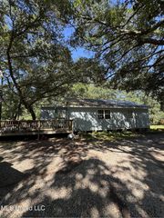 17151 Azalea Street, Kiln, MS 39556