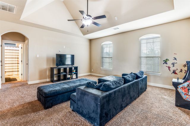 6815 Sunshade Lane, Dallas, TX 75236