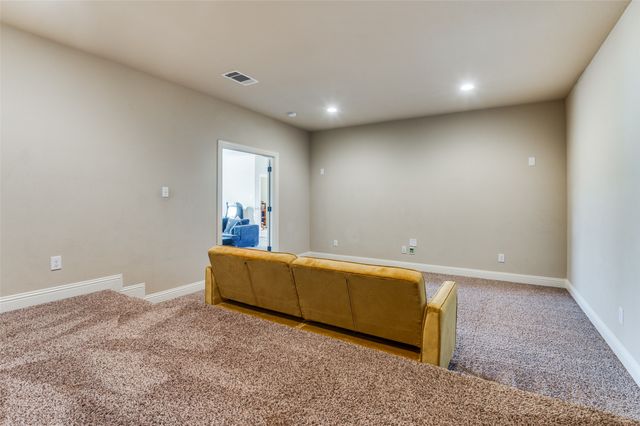 6815 Sunshade Lane, Dallas, TX 75236