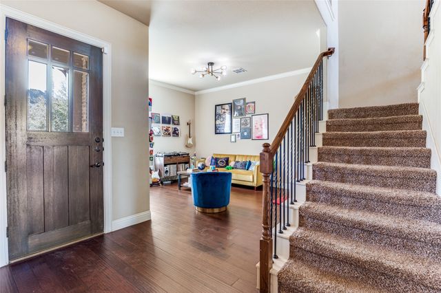 6815 Sunshade Lane, Dallas, TX 75236