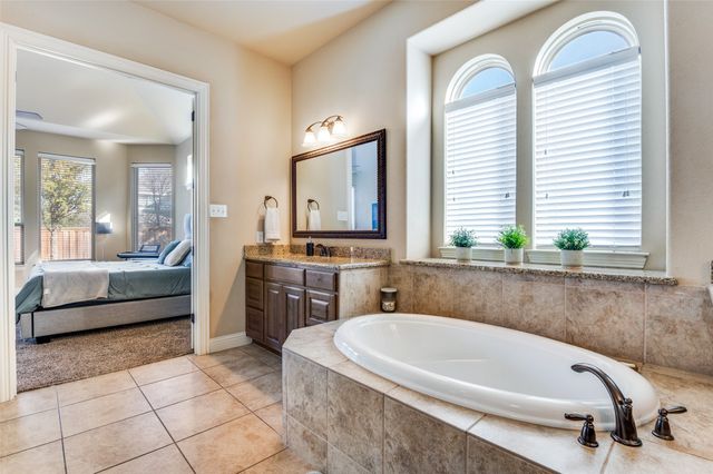 6815 Sunshade Lane, Dallas, TX 75236