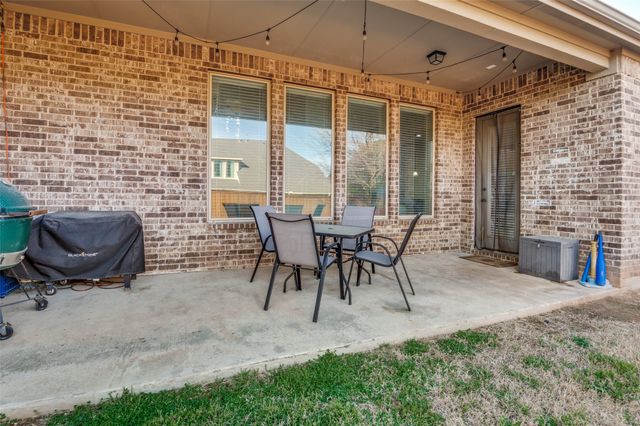 6815 Sunshade Lane, Dallas, TX 75236