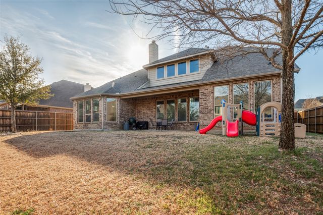 6815 Sunshade Lane, Dallas, TX 75236