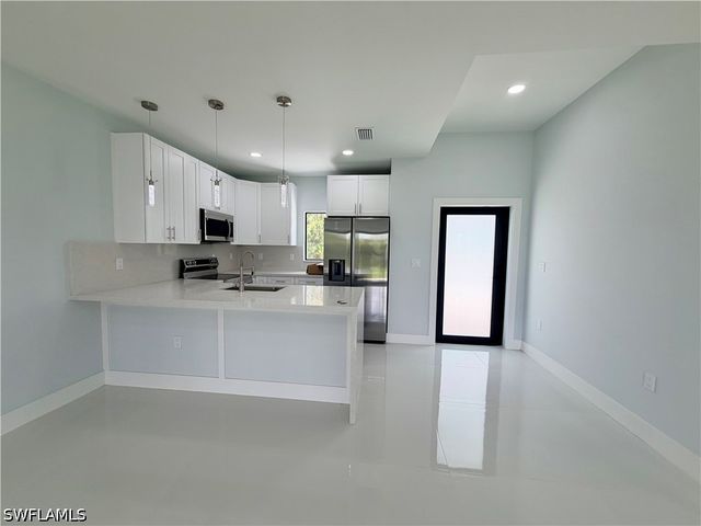 7655 7th PL, Labelle, FL 33935
