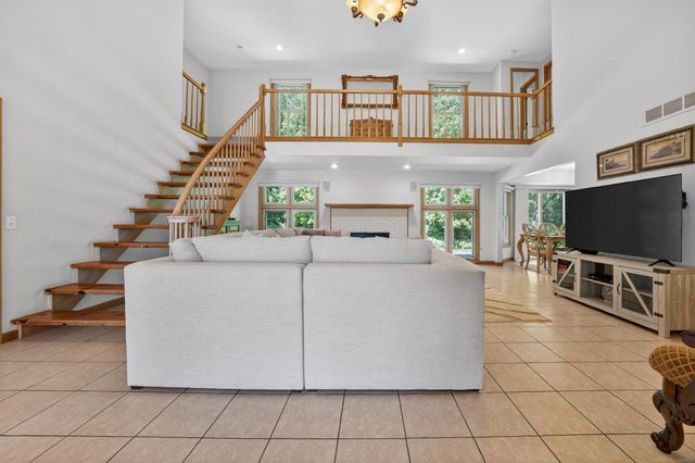 40219 Denbigh Drive, Sterling Heights, MI 48310