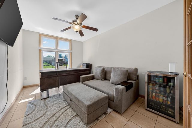40219 Denbigh Drive, Sterling Heights, MI 48310