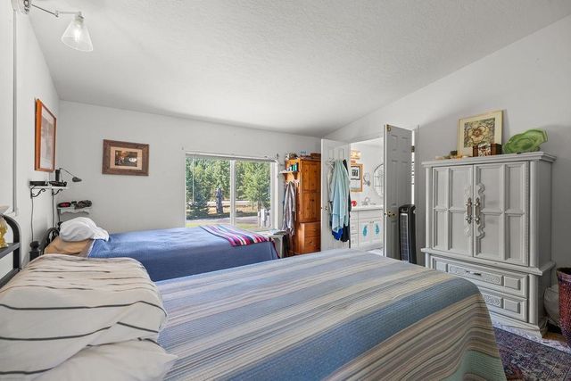 8012 Scotia Rd, Newport, WA 99156