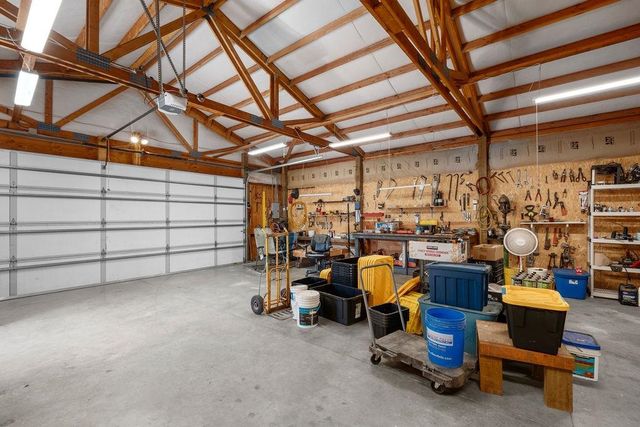 8012 Scotia Rd, Newport, WA 99156