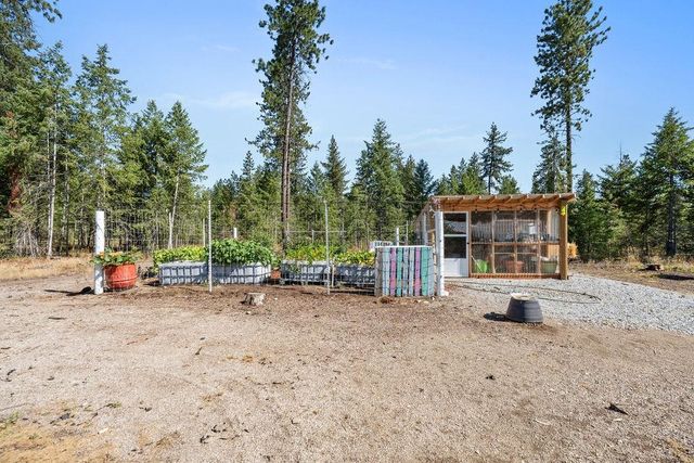 8012 Scotia Rd, Newport, WA 99156