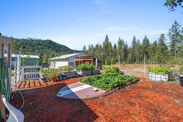 8012 Scotia Rd, Newport, WA 99156