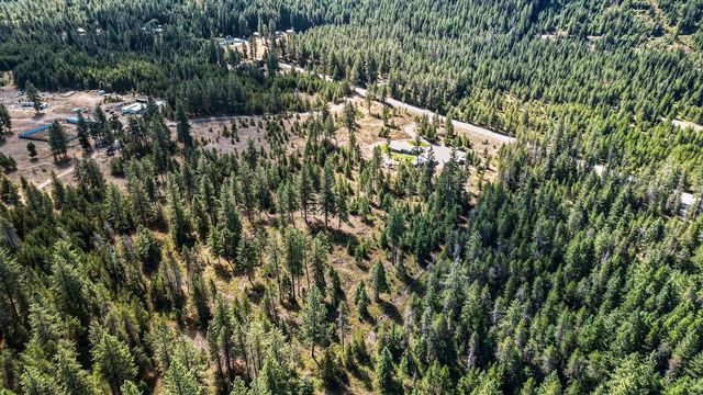 8012 Scotia Rd, Newport, WA 99156