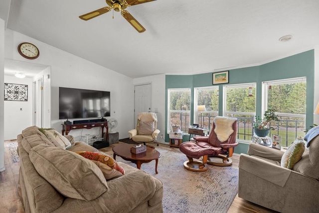 8012 Scotia Rd, Newport, WA 99156