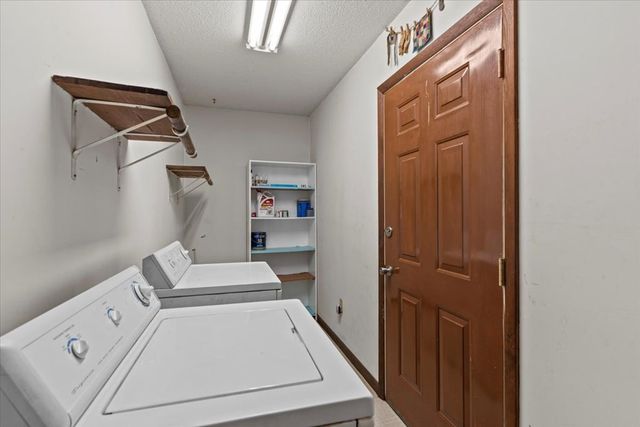 228 Broad, Headland, AL 36345