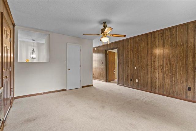 228 Broad, Headland, AL 36345