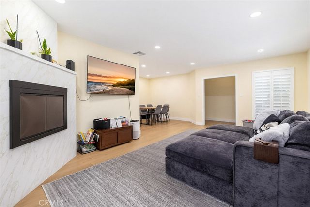 915 N Santa Anita, Arcadia, CA 91006