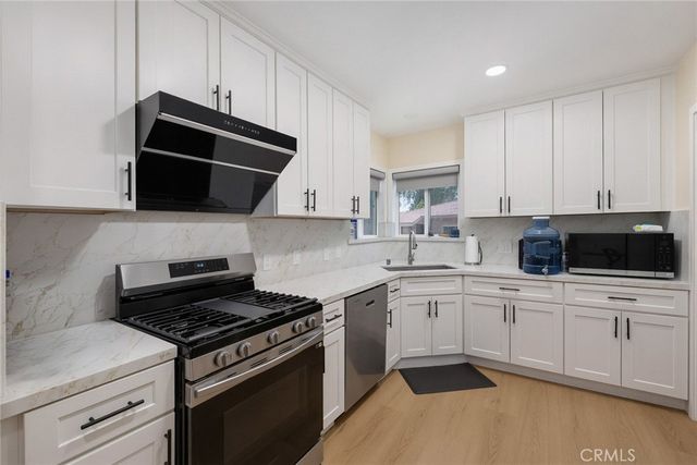 915 N Santa Anita, Arcadia, CA 91006