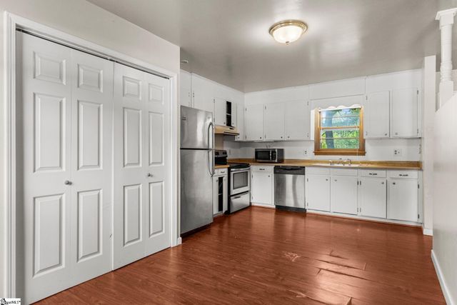 111 Faunawood Drive, Simpsonville, SC 29680